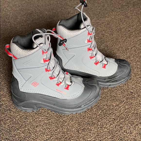 columbia boys winter boots